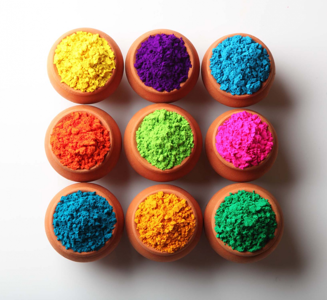 Что делают цветные. Краска Холи, 100 г. Синтетические красители. Синтетические пищевые красители. Цветные пигменты.